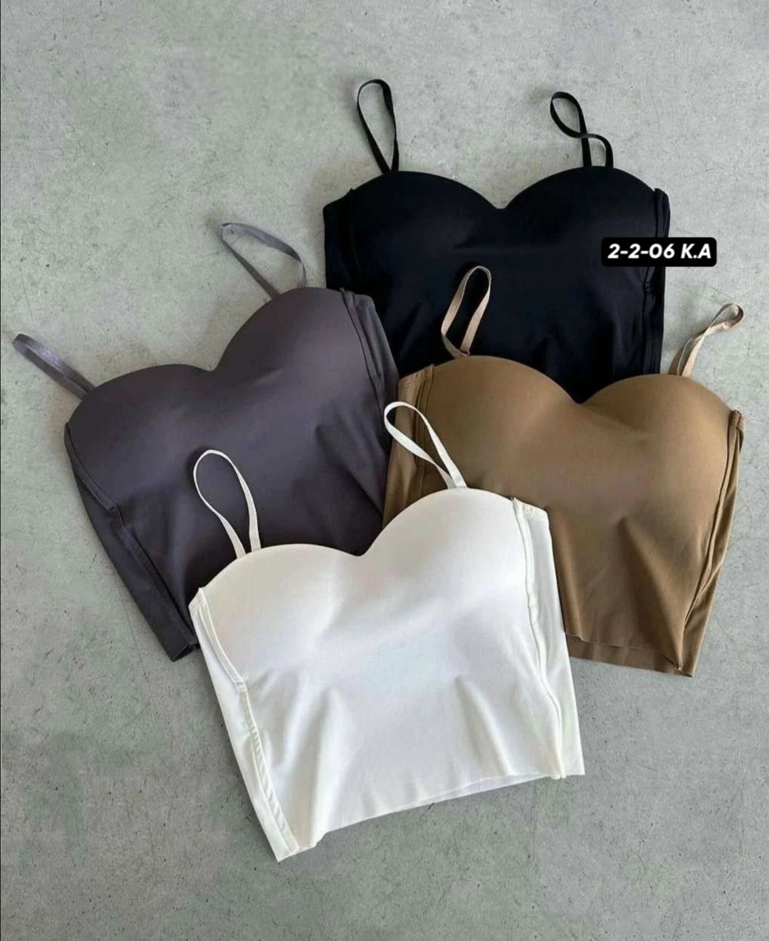 топ с чашечками,топ женский на бретельках,топ женский на бретельках с чашками,топ женский с чашками,топ с чашками