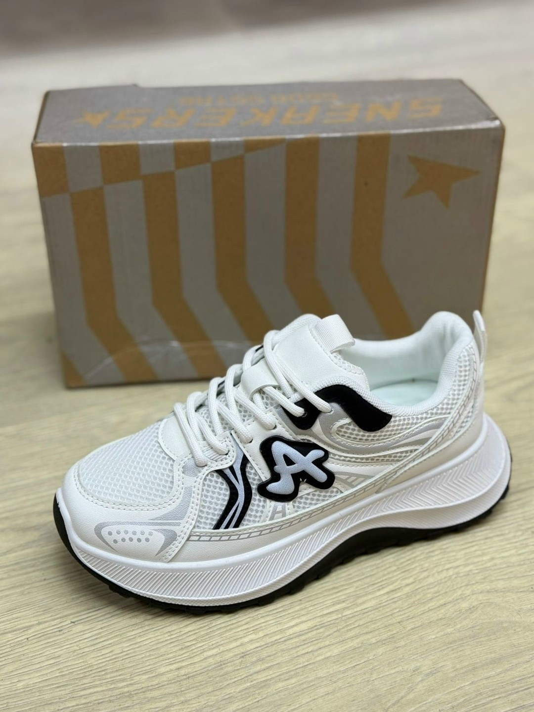 кроссовки женскиe,кроссовки,кроссовки модные,кроссовки для женщин,кроссовка