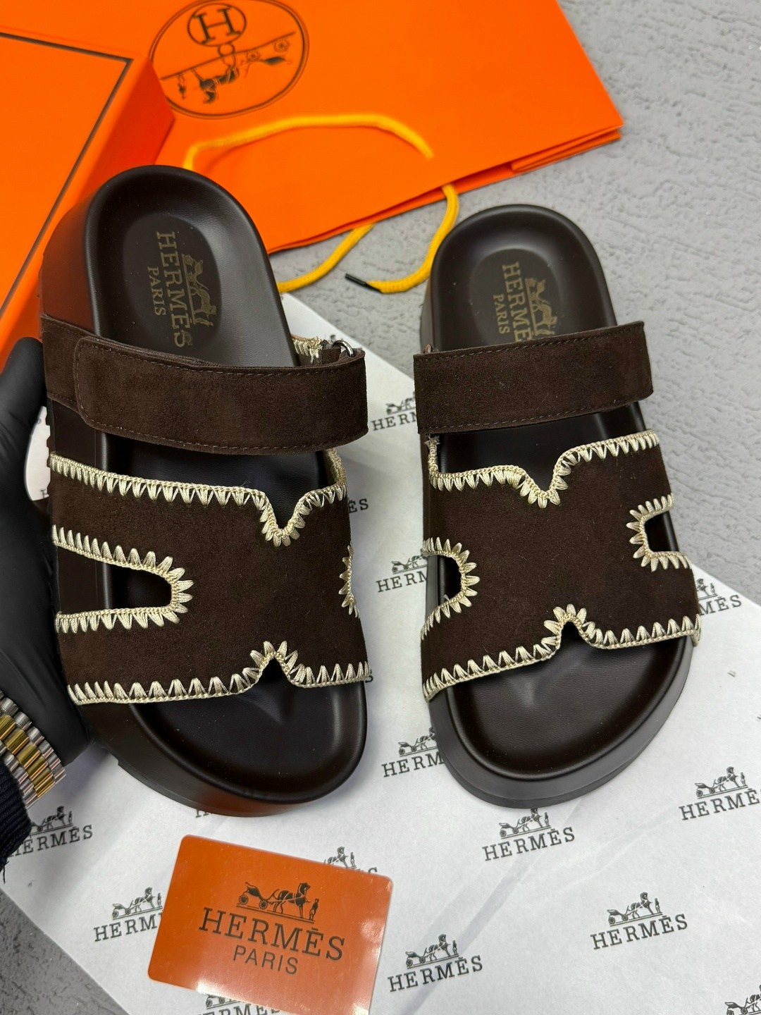 шлепанцы hermes,шлепки женские hermes,сандалии hermes,тапочки hermes,шлепки hermes