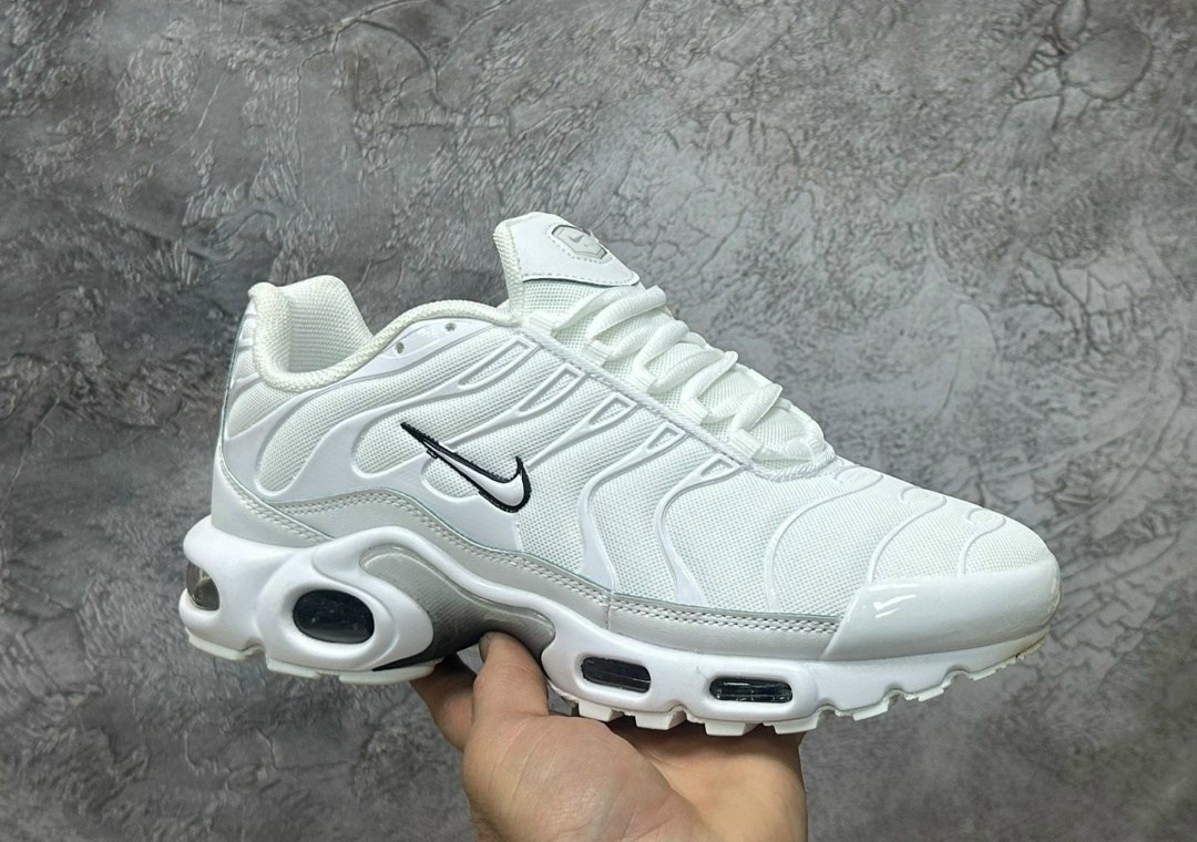 nike air max tn plus white,кроссовки nike air max tn plus,nike air max plus tn,кроссовки мужские nike air max tn plus,кроссовки nike air max tn plus ultra белые с серым