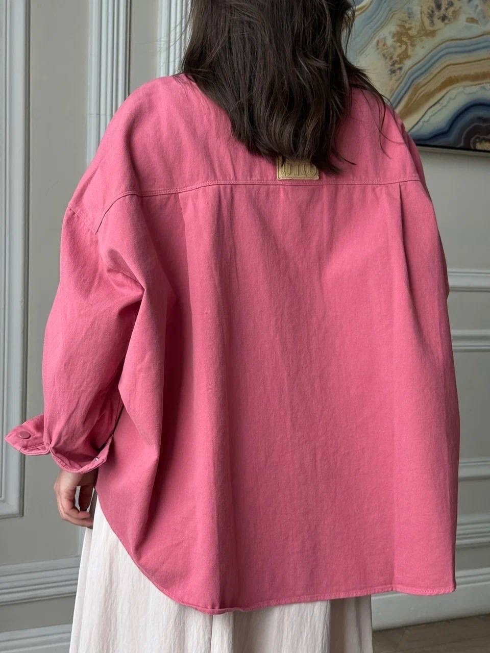 женская рубашка оверсайз,рубашка джинсовая оверсайз,стильная блузка,рубашка свободного кроя,куртка оверсайз