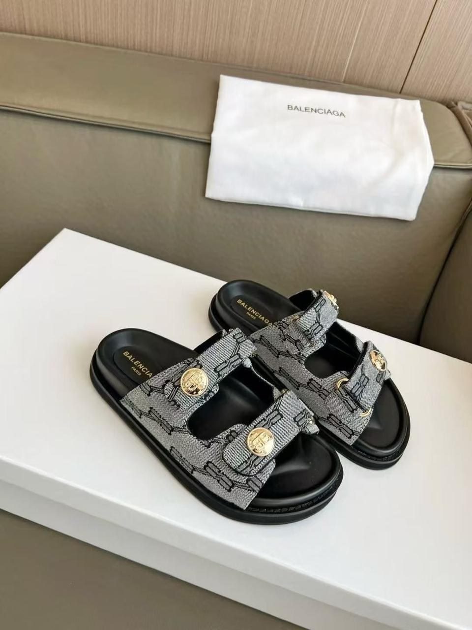 шлепанцы balenciaga,босоножки balenciaga,сандалии balenciaga,ботинки balenciaga,шлепанцы balenciaga черные