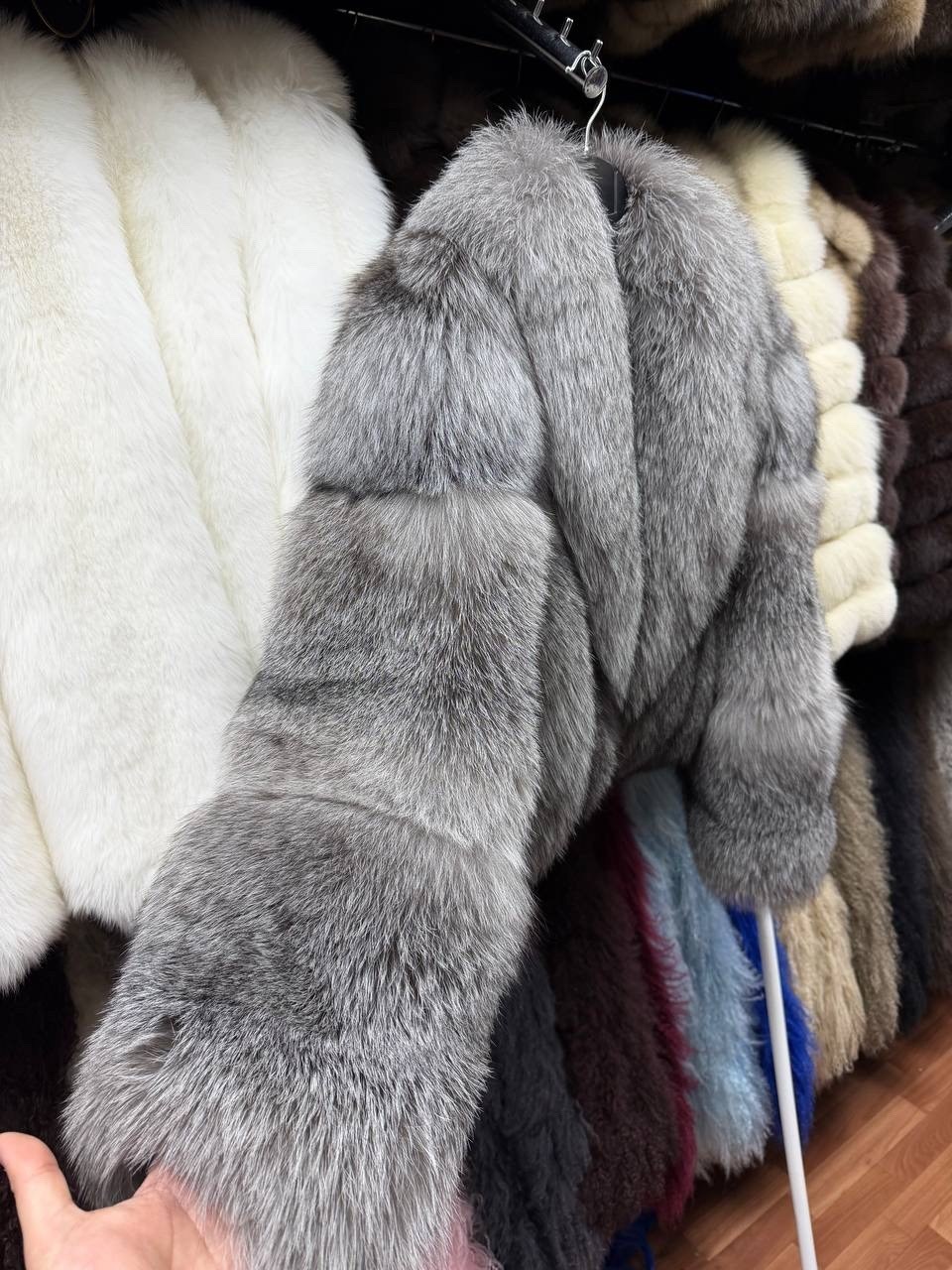 шуба двухсторонняя,женская шуба из натурального меха чернобурки,женская шуба из натурального лисьего меха,меховая куртка,шуба женская