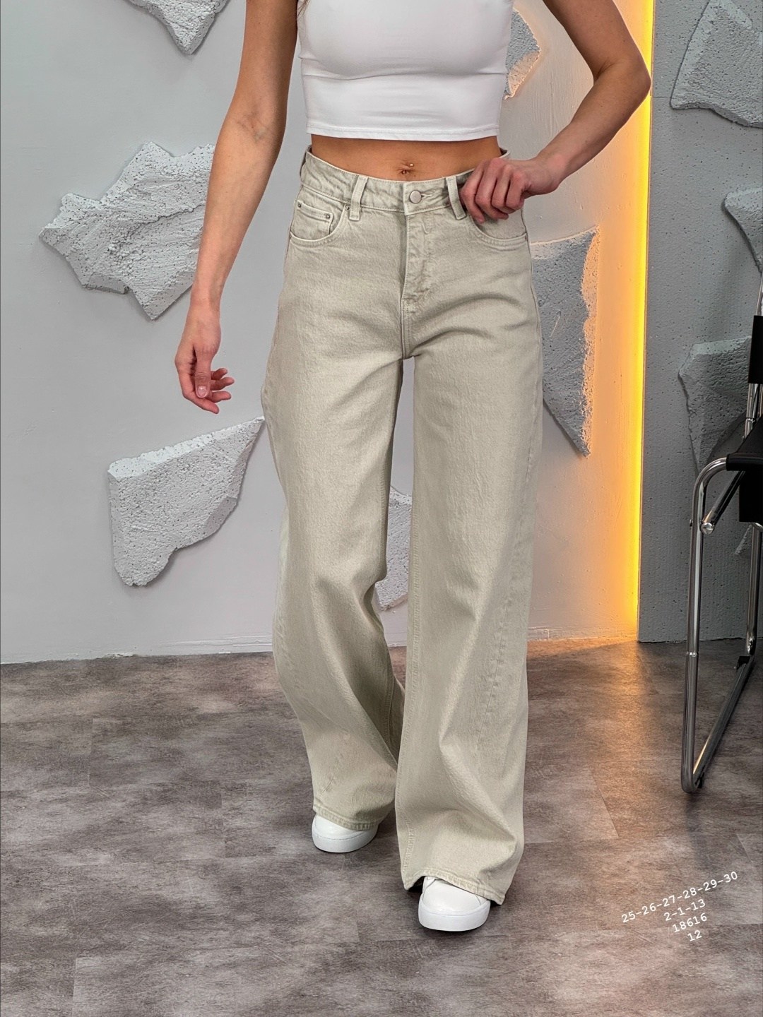 женские джинсы,джинсы женские широкие,джинсы брюки,джинсы бежевые,джинсы белые