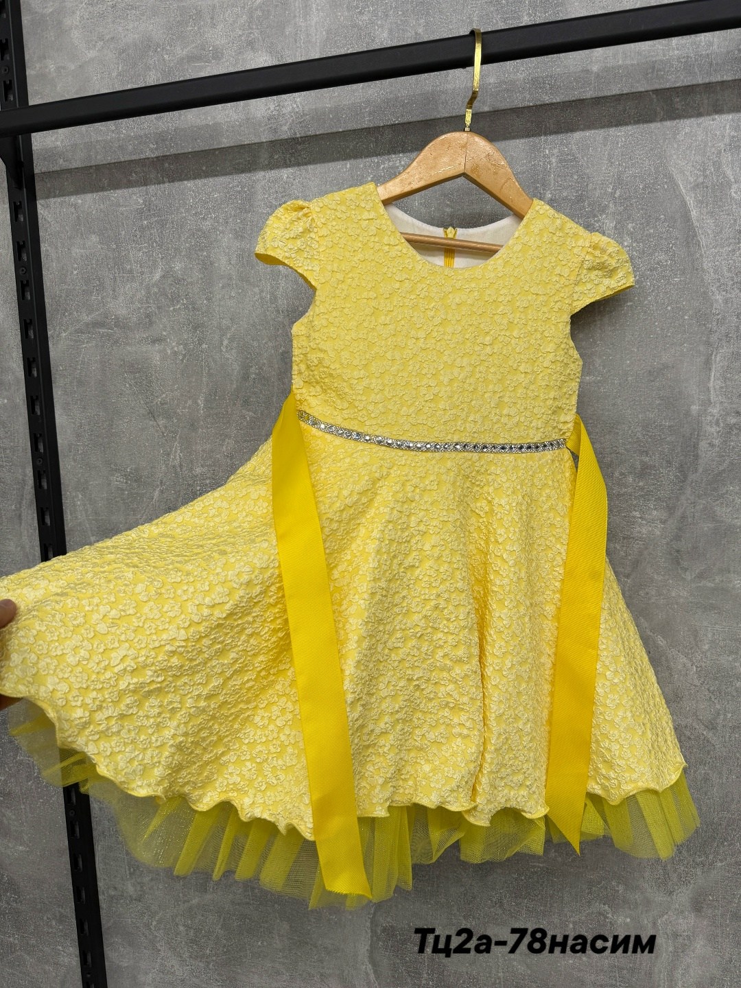 платья детские,платья для девочек,нарядное платье,желтое платье для девочки,платье для детей
