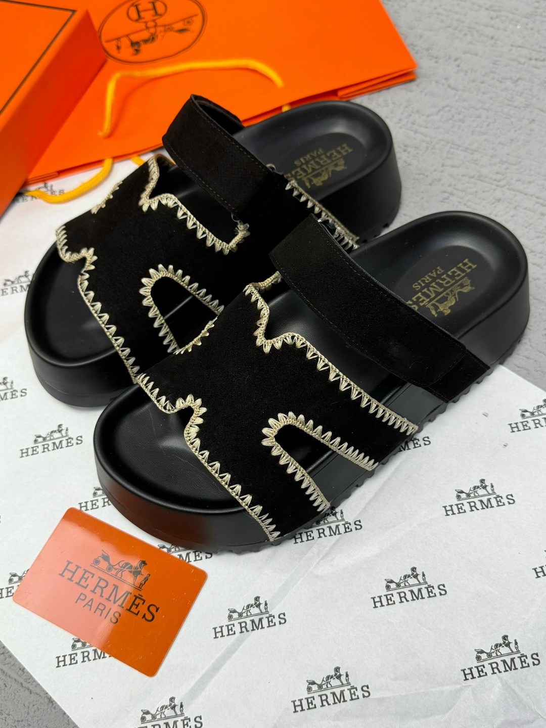 шлепанцы hermes,шлепки женские hermes,сандалии hermes,тапочки hermes,шлепки hermes