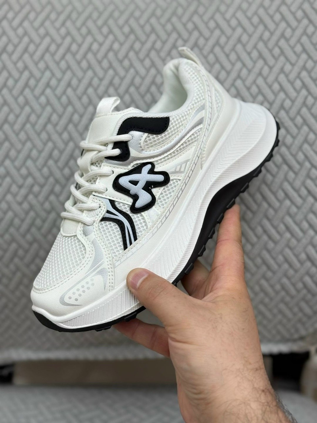 кроссовки женскиe,кроссовки,кроссовки модные,кроссовки для женщин,кроссовка