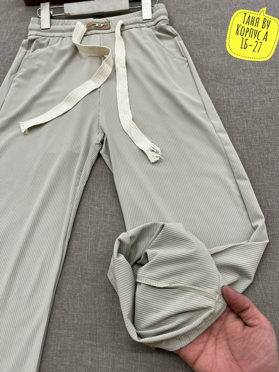 ребенок,дети книги,читаем книги,детей,школьная водолазка для девочки