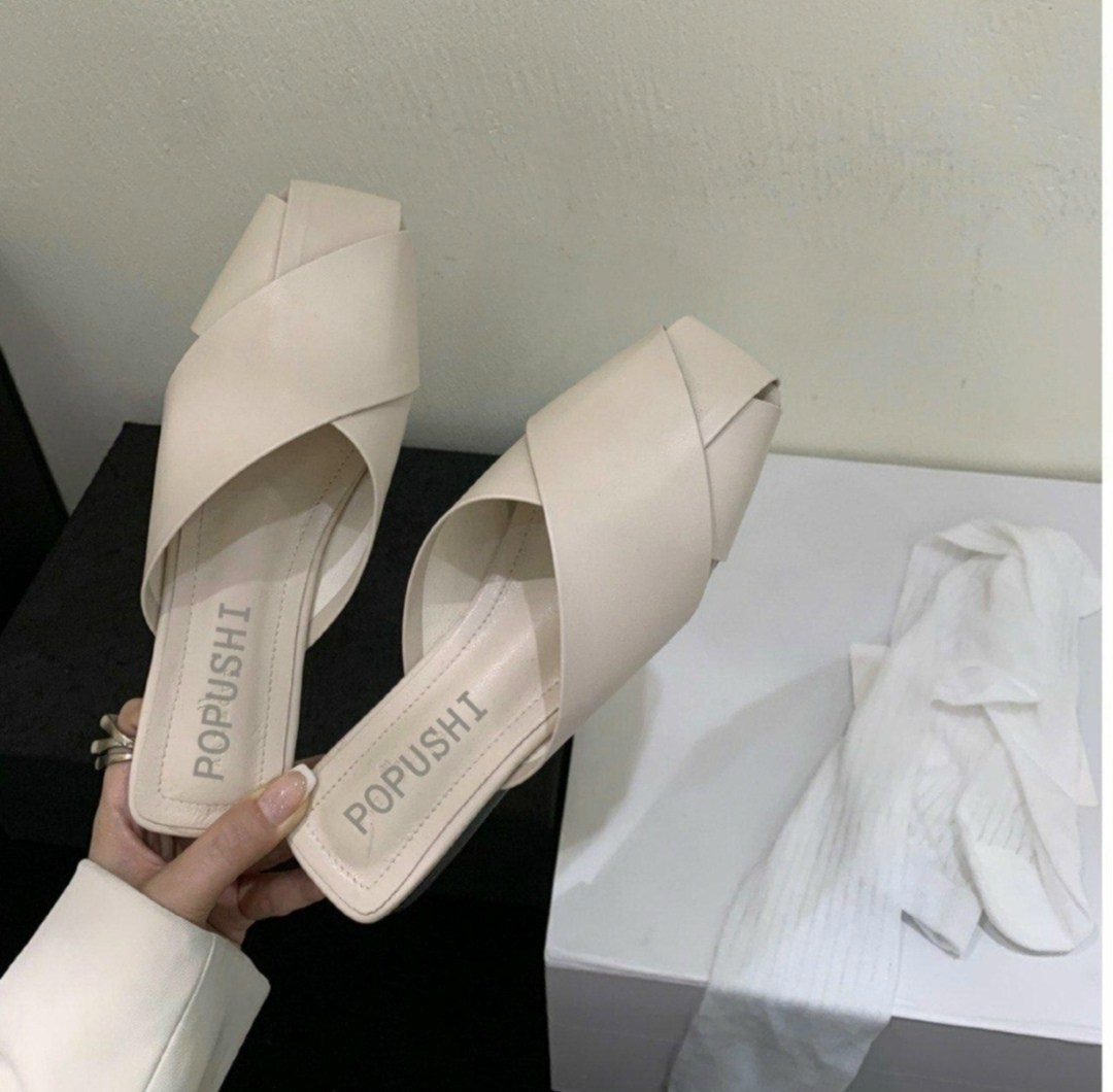 шлепанцы женские,мюли женские,модные шлепки,модные тапочки,модные шлепанцы