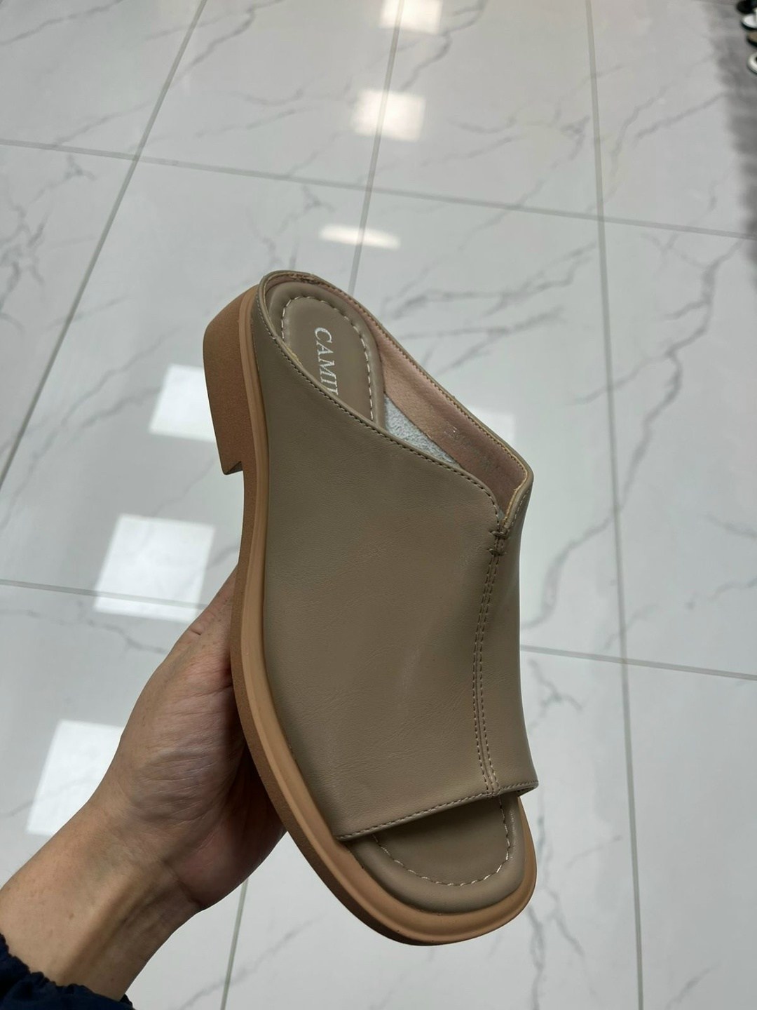 ,женские шлепанцы,шлепки кожаные,шлепки кожаные женские,шлепанцы женские из натуральной кожи