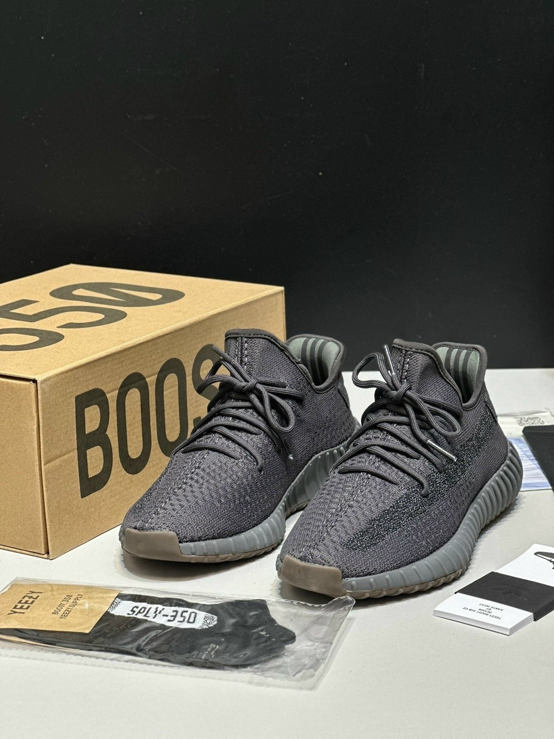 кроссовки adidas yeezy boost 350,кроссовки adidas yeezy boost,adidas yeezy boost 350 v 2,adidas yeezy boost 350,yeezy boost 350 v 2