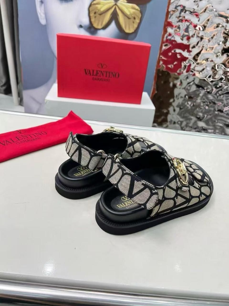 сандалии valentino,босоножки valentino,сандалии женские,сандалии,