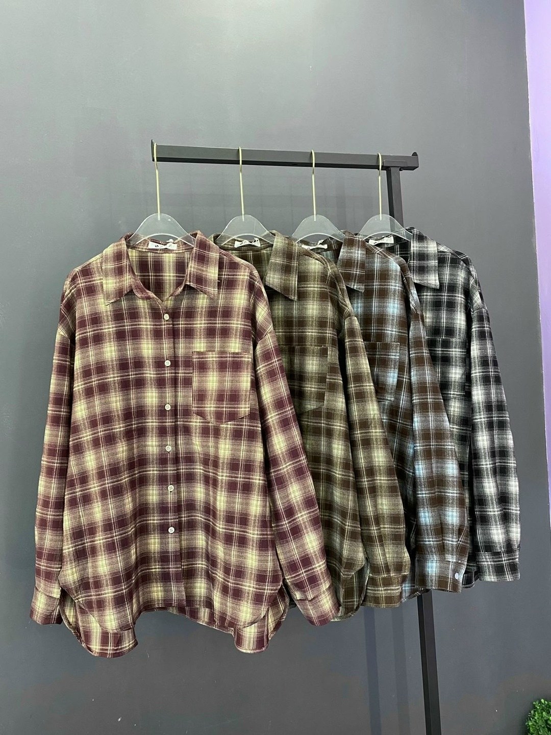 клетчатая мужская рубашка,рубашка мужская в клетку,повседневная рубашка,клетчатая рубашка,мужская клетчатая рубашка с длинными рукавами