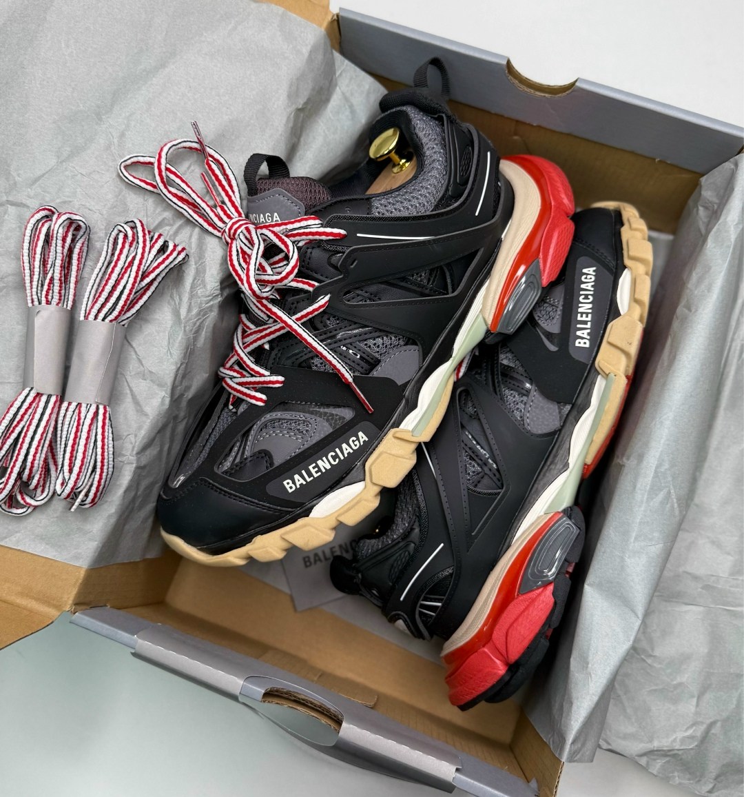 кроссовки balenciaga track trainer black red,кроссовки balenciaga track,кроссовки balenciaga,кроссовки баленсиага трек,кроссовки balenciaga track trainer black red черный