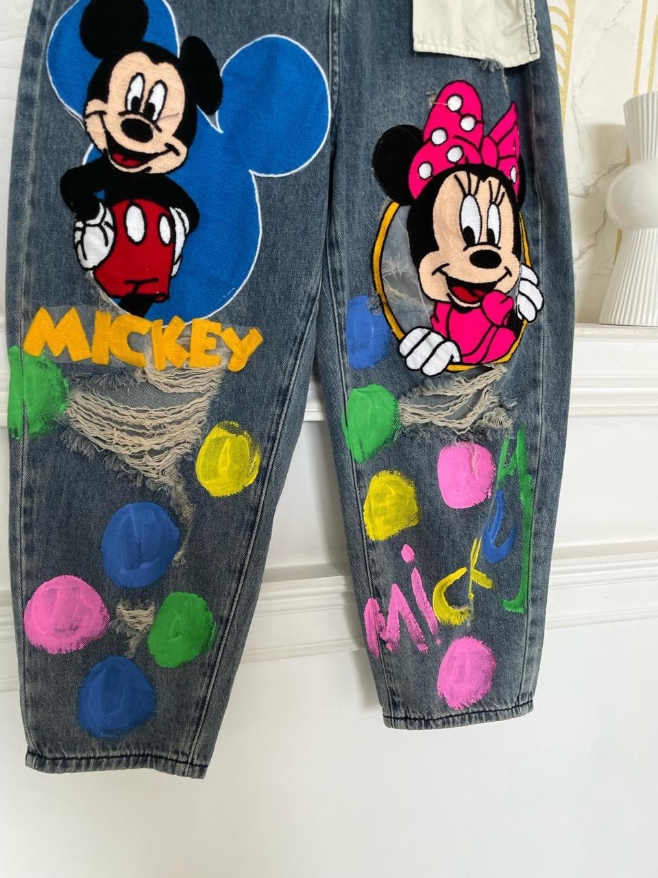 джинсы с принтом,джинсы брюки,женские джинсы,рисунки на джинсах