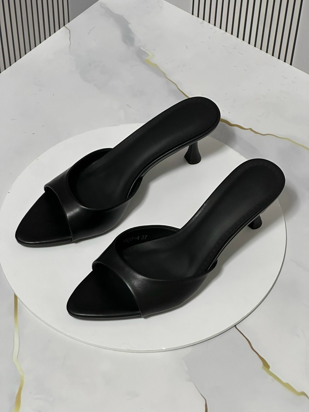 ,замшевые мюли,замшевые босоножки,босоножки на каблуках,мюли женские