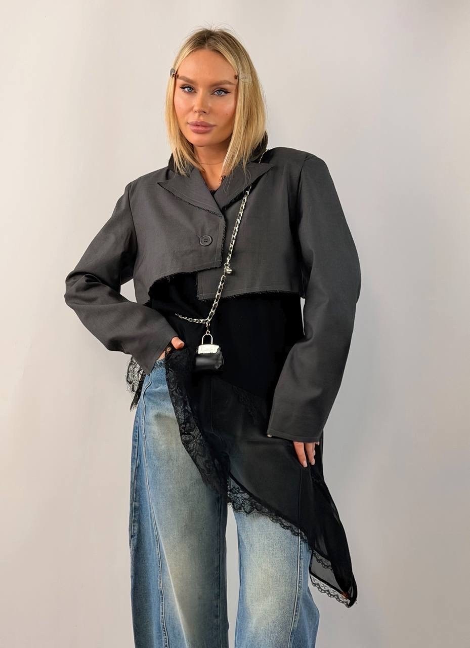 женская куртка,куртка косуха,стильные джинсы,модные джинсы