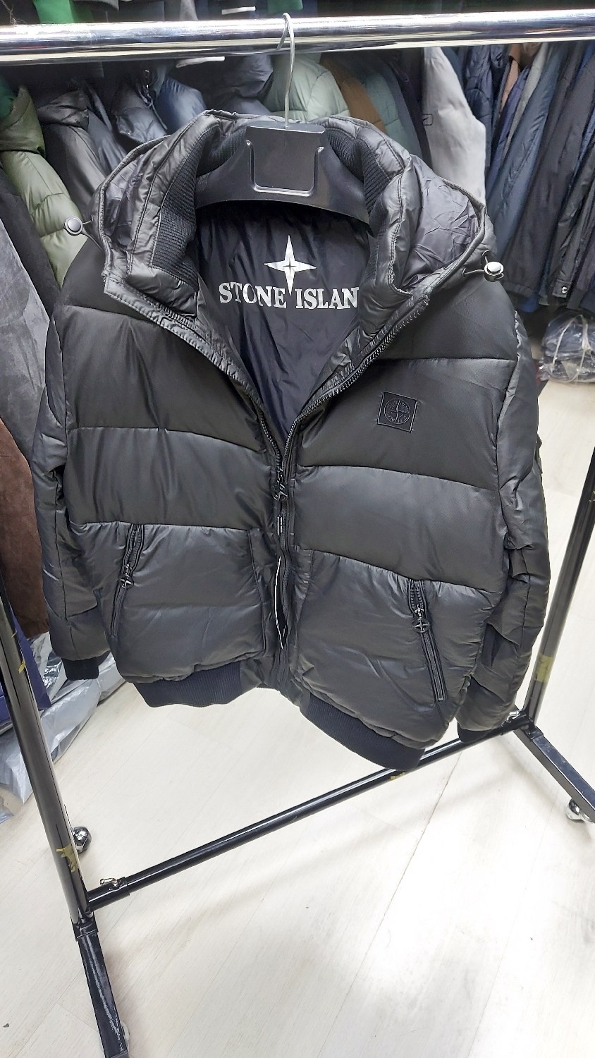 куртка зимняя мужская stone island,куртка зимняя пуховик с капюшоном stone island,куртка зимняя stone island,мужской пуховик stone island,куртка мужская stone island