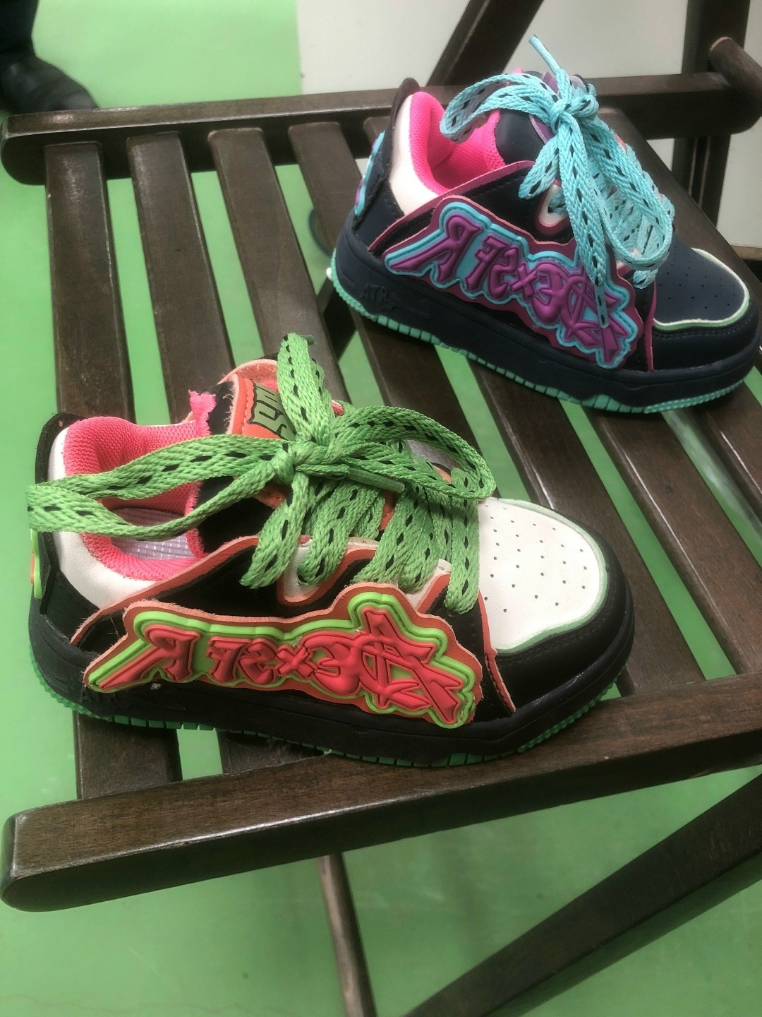 ,спортивная ,женские кроссовки,повседневные кроссовки,модные кроссовки