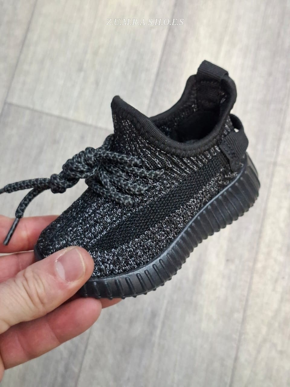 кроссовки,кроссовки изики,,детские кроссовки, детская