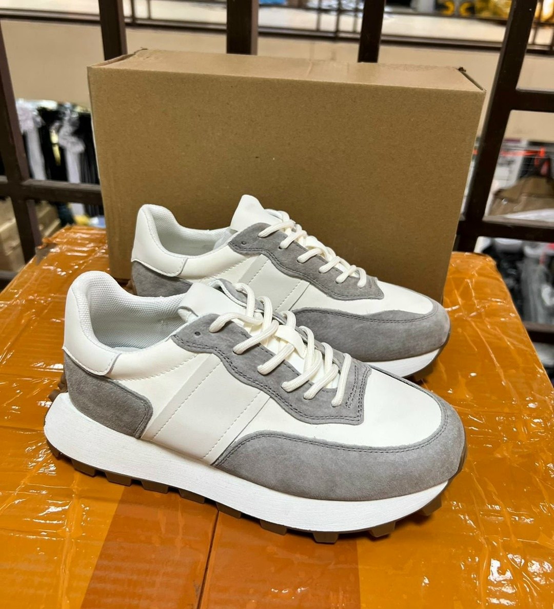 женские кроссовки,,повседневные кроссовки,стильные кроссовки,кроссовки модные