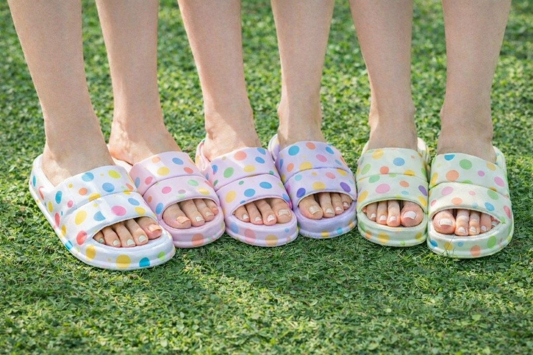 шлепанцы женские,,crocs classic,яркие шлепанцы,летние тапочки