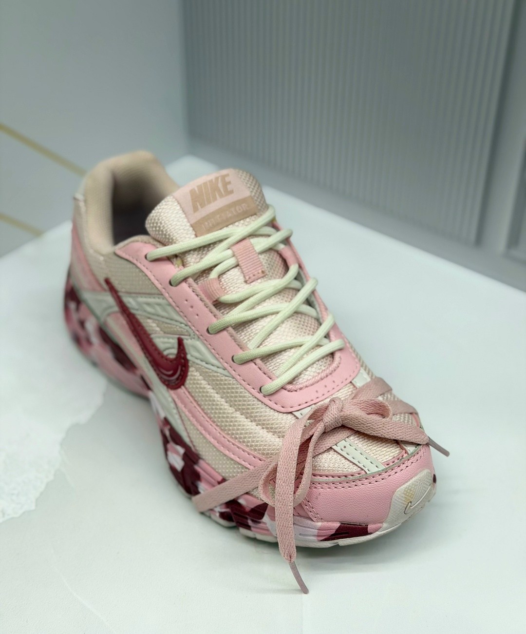 кроссовки nike initiator pink,кроссовки для женщин nike initiator pink,кроссовки nike женские,кроссовки женские nike initiator y2k pink,nike initiator w pink custom кроссовки женские
