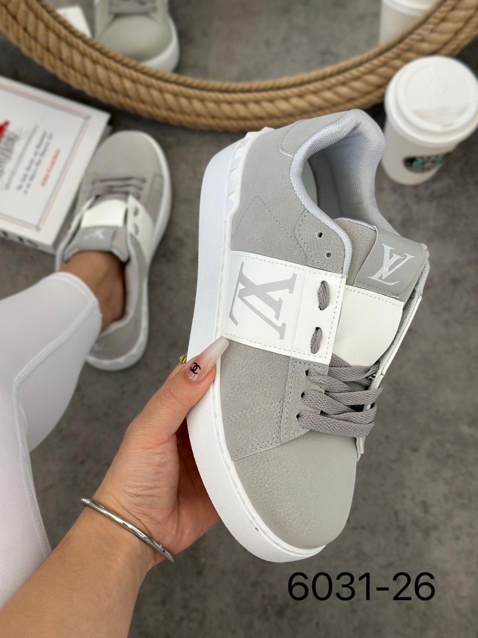 женские кроссовки,,кроссовки для женщин,кроссовки женские на высокой подошве,стильные кроссовки