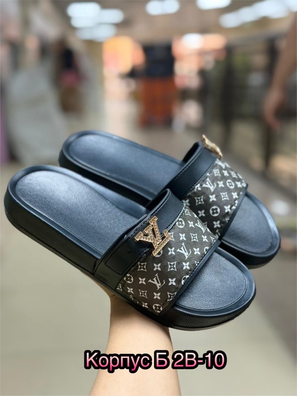,шлепанцы луи виттон белые,шлепанцы луи виттон,женские белые шлепки louis vuitton,шлепанцы женские