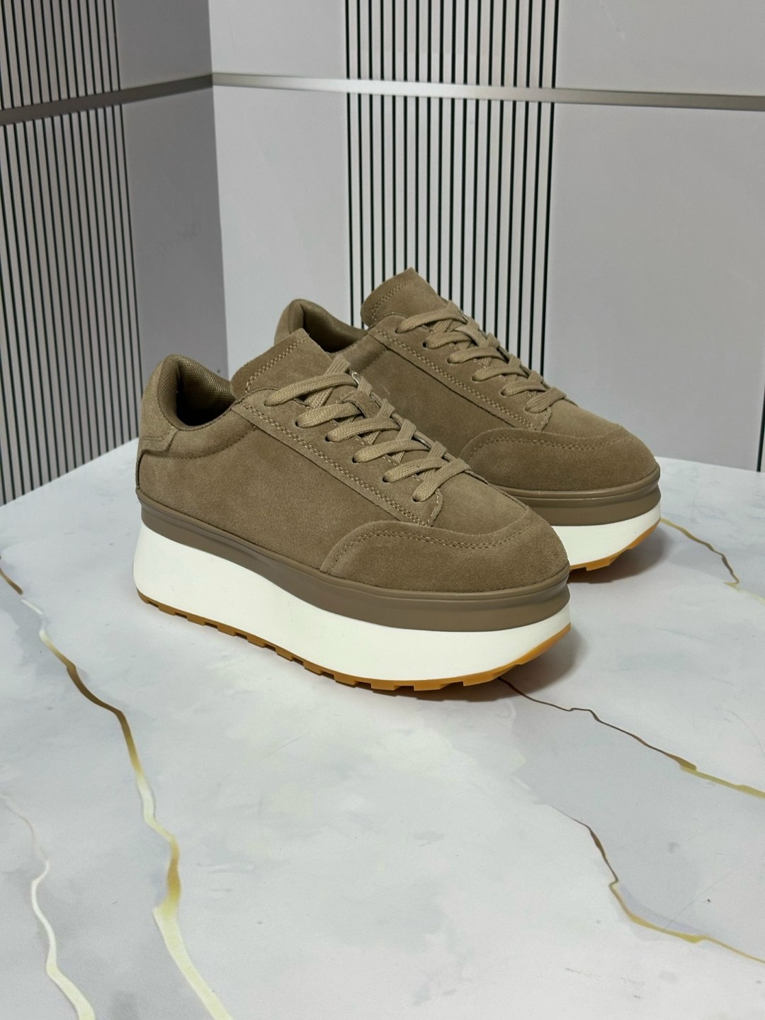 ,кроссовки женские,кроссовки женские на платформе,повседневные кроссовки,женские кроссовки на высокой подошве