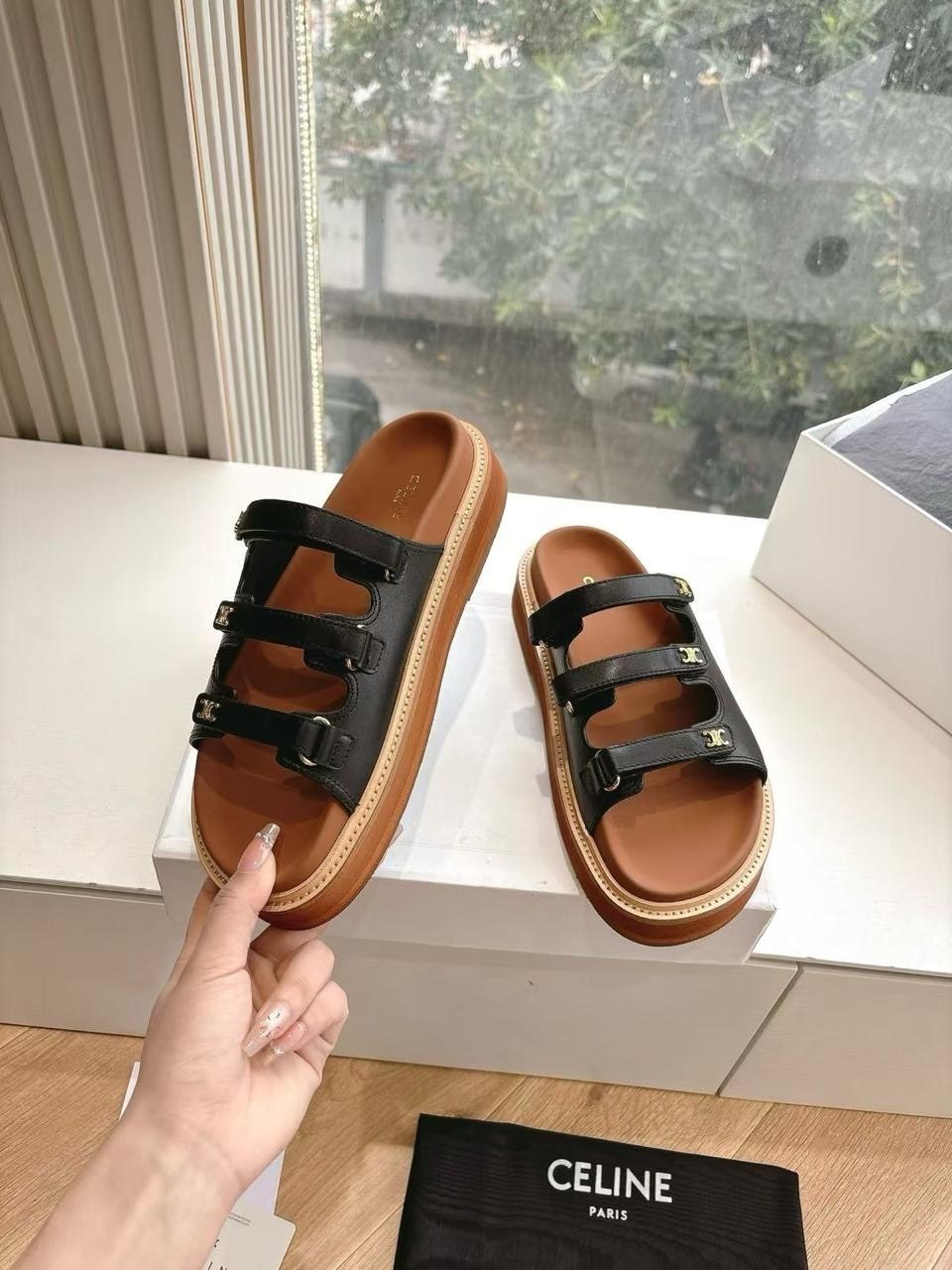 шлепанцы celine,сандалии celine,кожаные шлепанцы,шлепки celine,шлепки кожаные