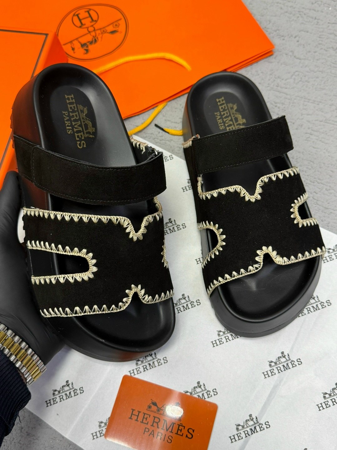 шлепанцы hermes,шлепки женские hermes,сандалии hermes,тапочки hermes,шлепки hermes