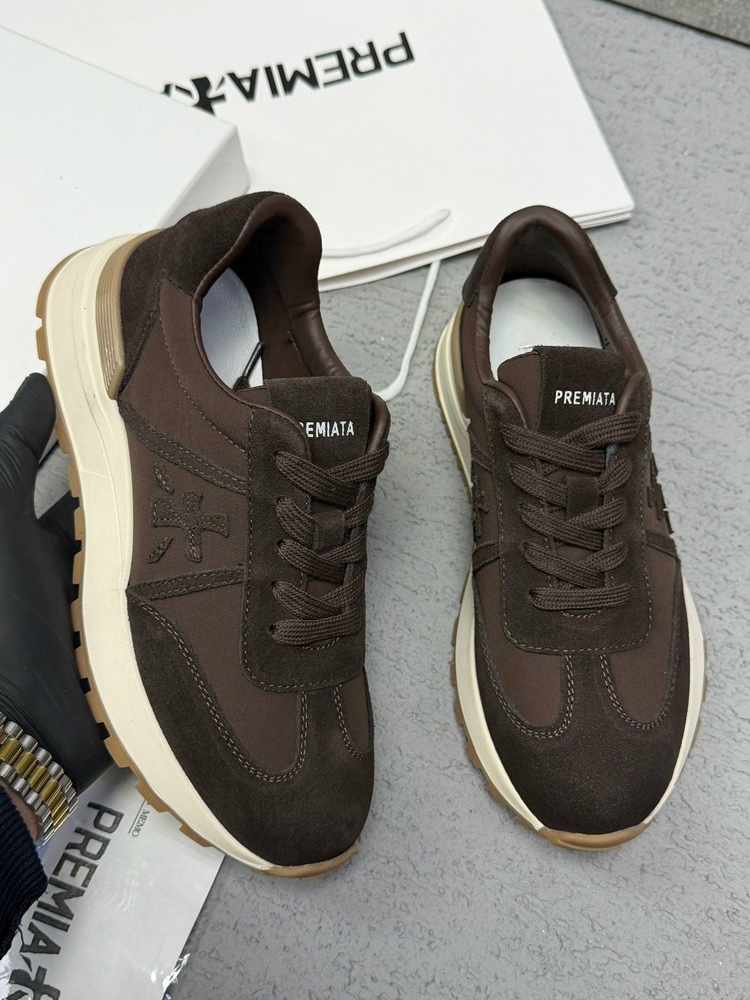 кроссовки женскиe,замшевые кроссовки,женские замшевые кроссовки,,женские кроссовки из замши