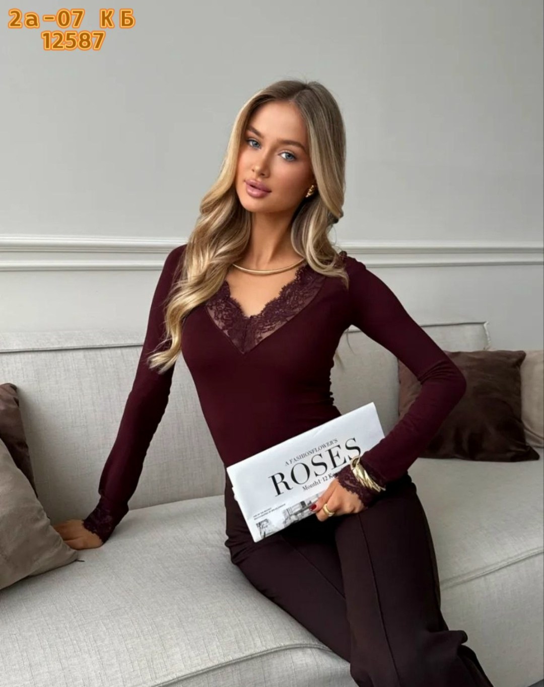 кофта с вырезом,женская кофта,нарядная кофта,кофточка,стильная юбка