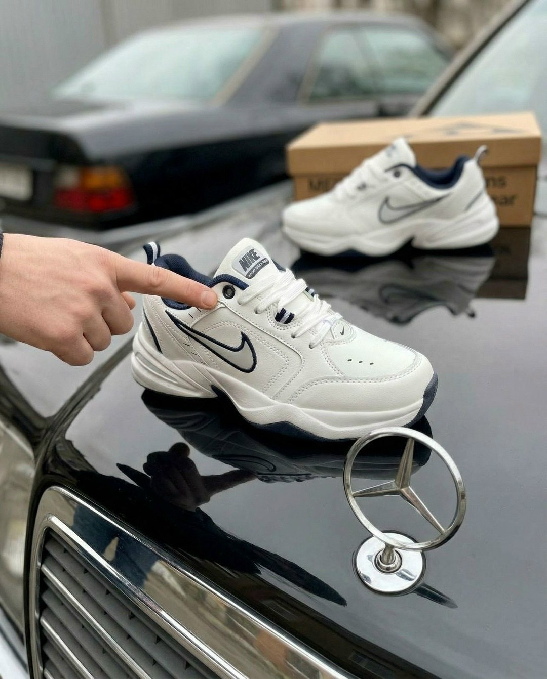кроссовки nike air monarch,кроссовки nike air monarch iv,кроссовки найк монарх 4,nike air monarch,кроссовки найк мужские белые air monarch