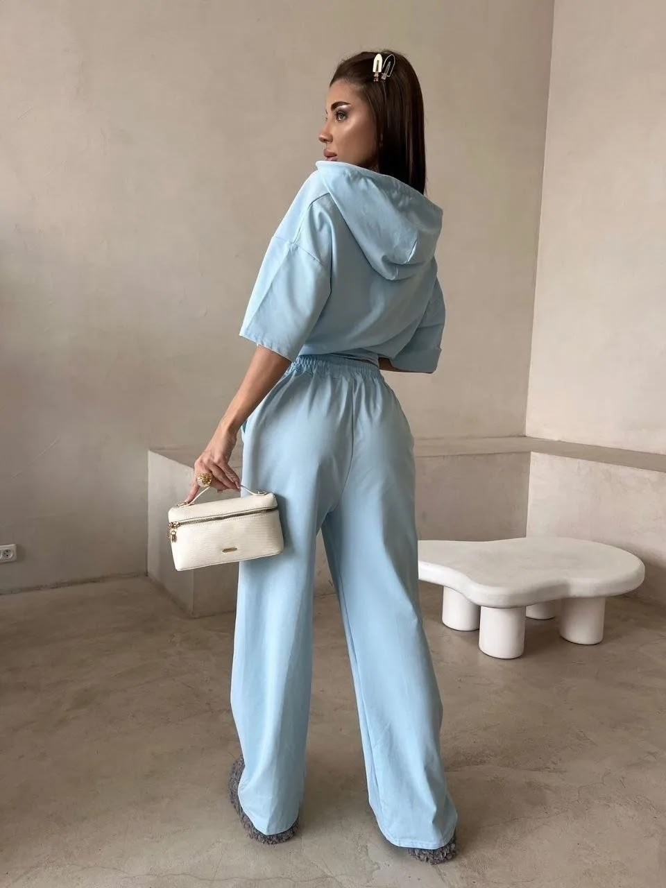 стильный костюм,женский костюм,спортивный костюм,женский спортивный костюм,бежевый костюм