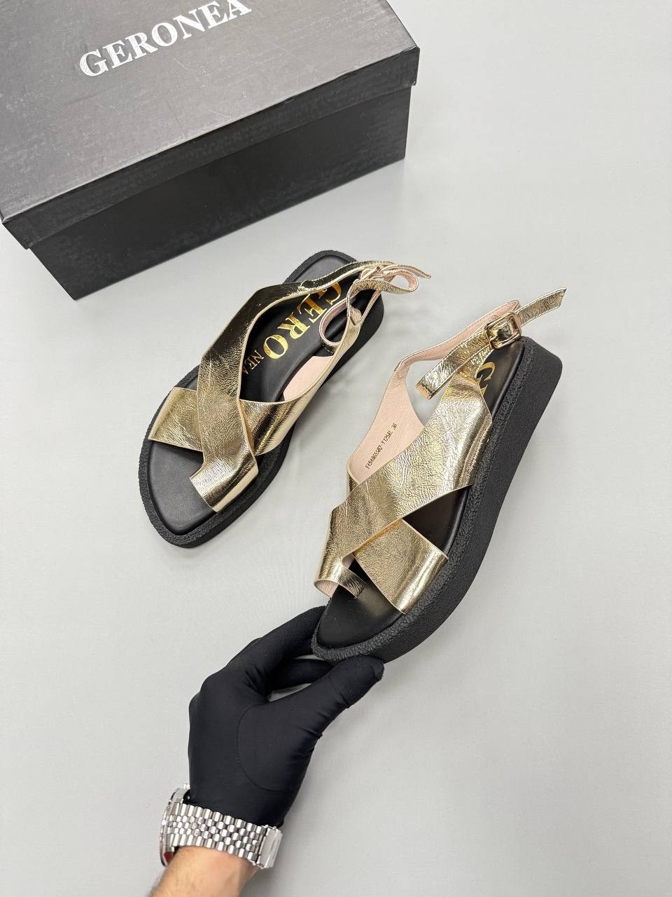 босоножки женские,,женские сандалии,сандалии,босоножки сантони