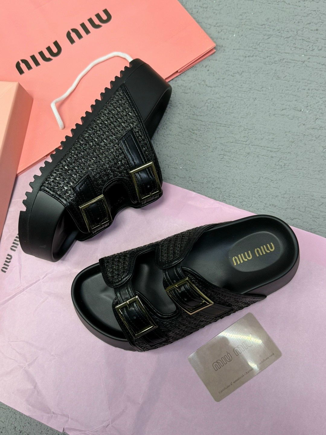 тапочки фенди,,женские шлепанцы,сандалии модные,женские сандалии