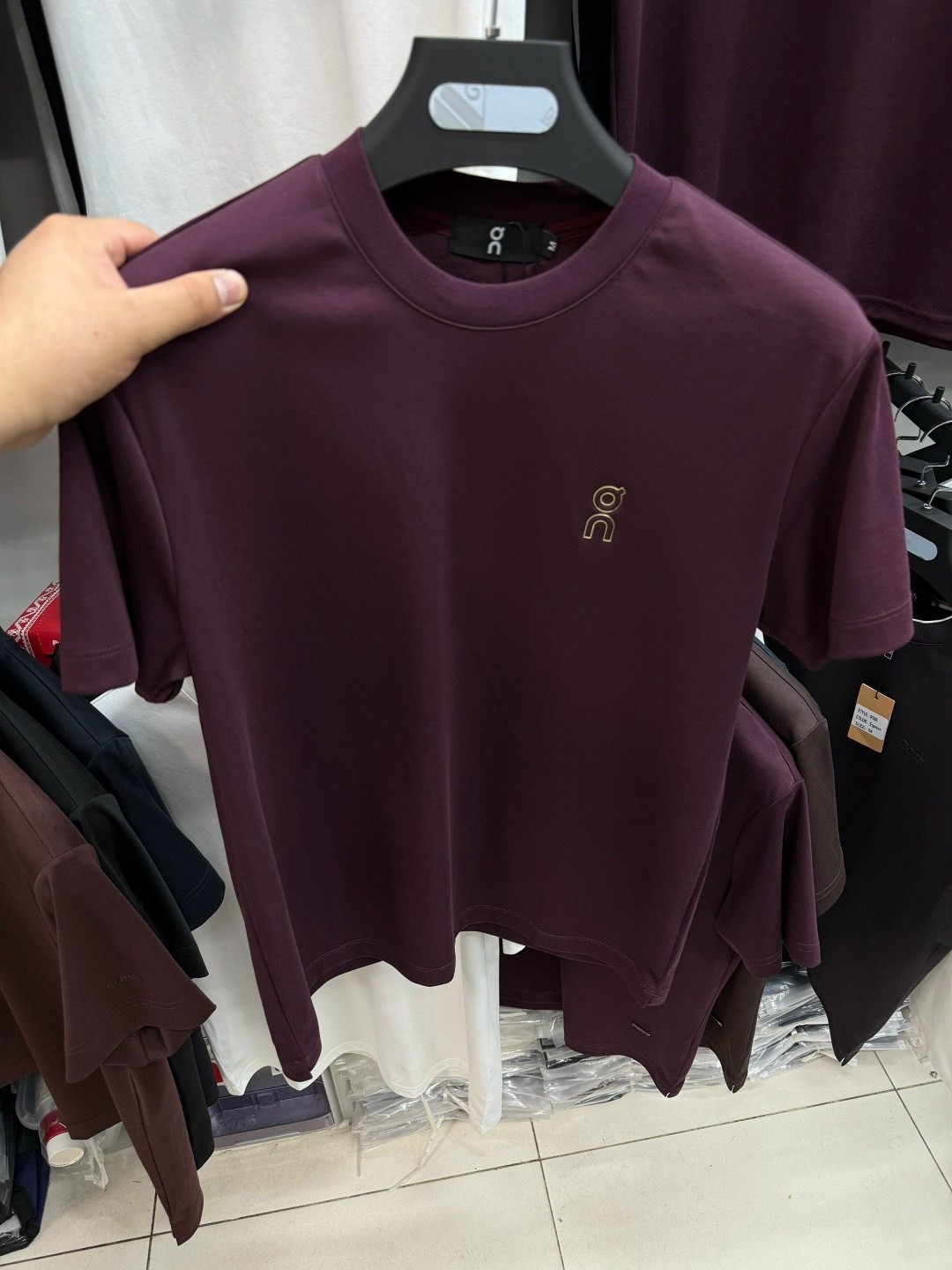 футболки женская,футболка,футболки модные,футболка стиль,мужская футболка