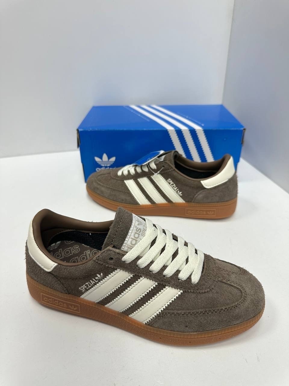 кроссовки adidas spezial,adidas moscow кроссовки spezial,adidas handball spezial,adidas grey spezial,кроссовки adidas handball spezial