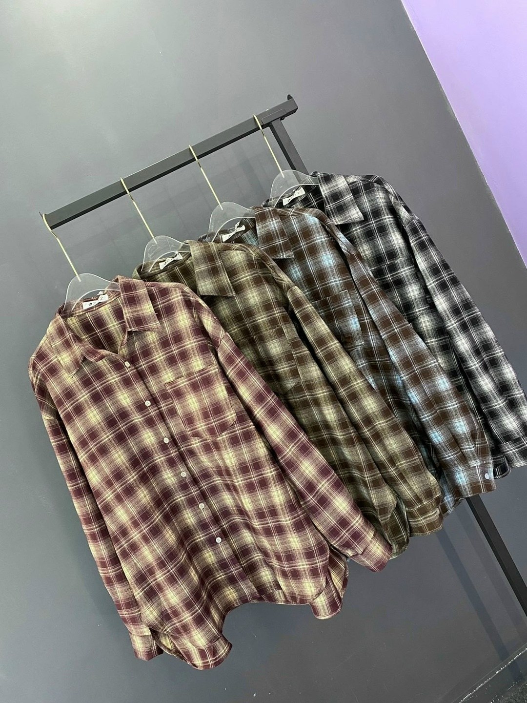 клетчатая мужская рубашка,рубашка мужская в клетку,повседневная рубашка,клетчатая рубашка,мужская клетчатая рубашка с длинными рукавами