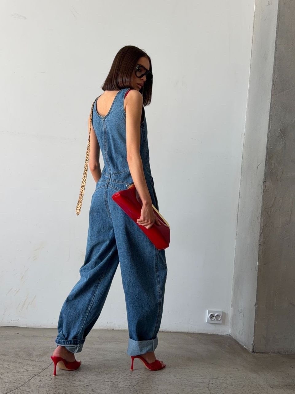джинсовый комбинезон,комбинезон женский джинсовый,комбинезон джинс,женские комбинезоны,джинсовый комбез