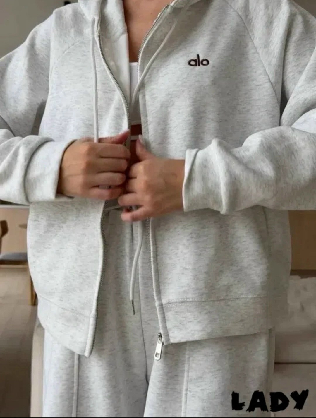 женский спортивный костюм,женский спортивный костюм на флисе,женский спортивный костюм c зип худи,спортивный костюм,женский костюм