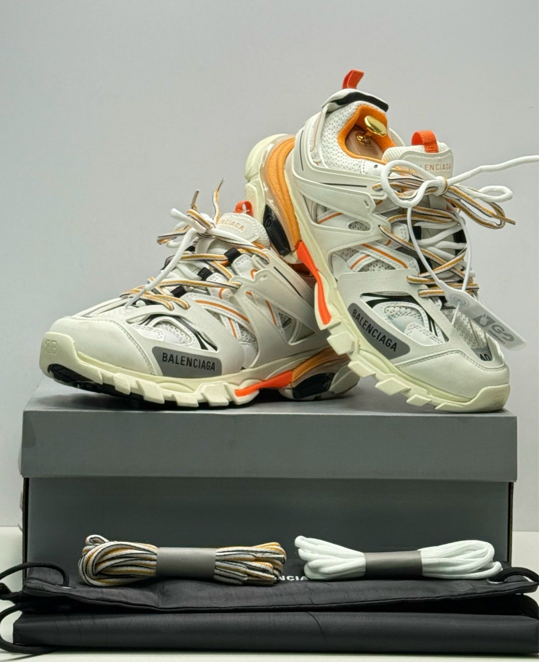 balenciaga track white orange,кроссовки balenciaga track,баленсиага трек кроссовки мужские,кроссовки balenciaga,balenciaga трек мужчин белый и оранжевый кроссовки