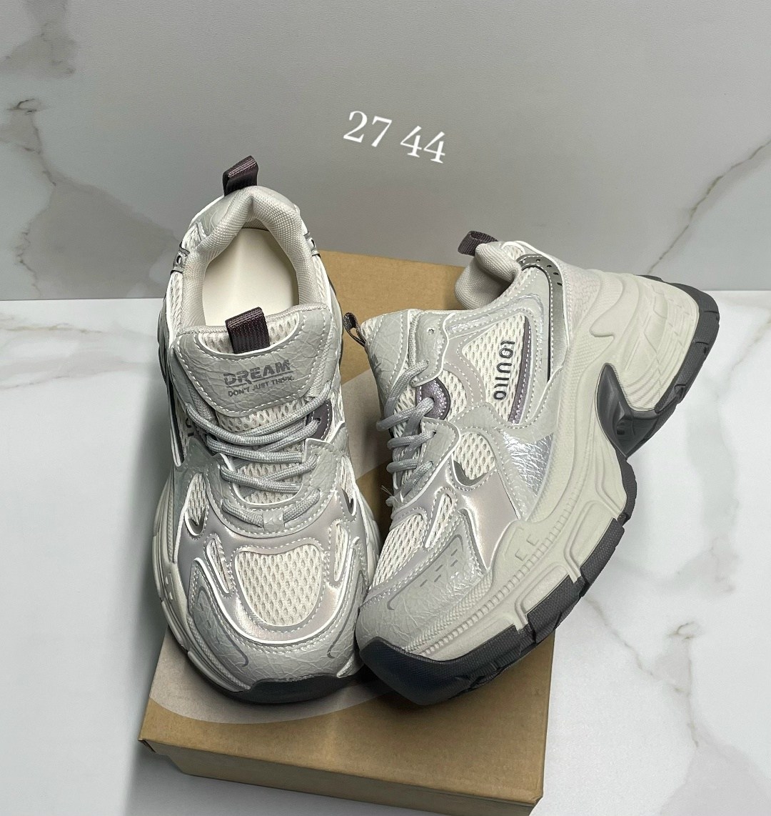 кроссовки женские,модные кроссовки,женские массивные кроссовки,массивные кроссовки,кроссовки