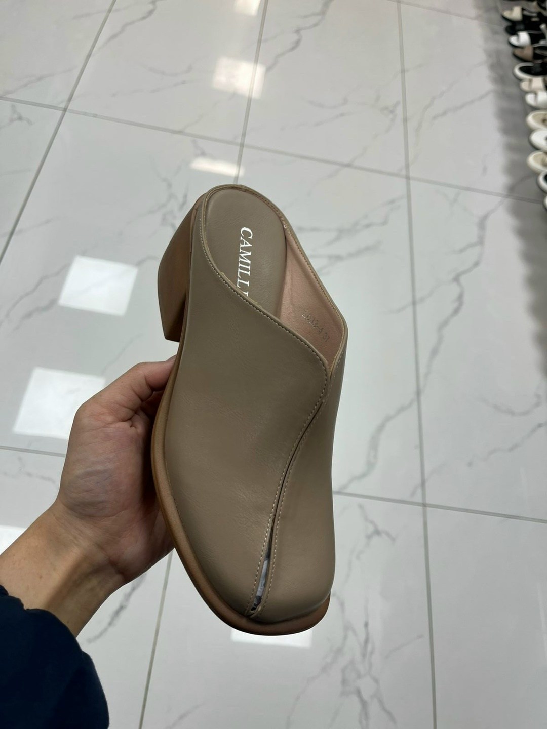 ,женские шлепанцы,шлепки кожаные,шлепки кожаные женские,шлепанцы женские из натуральной кожи