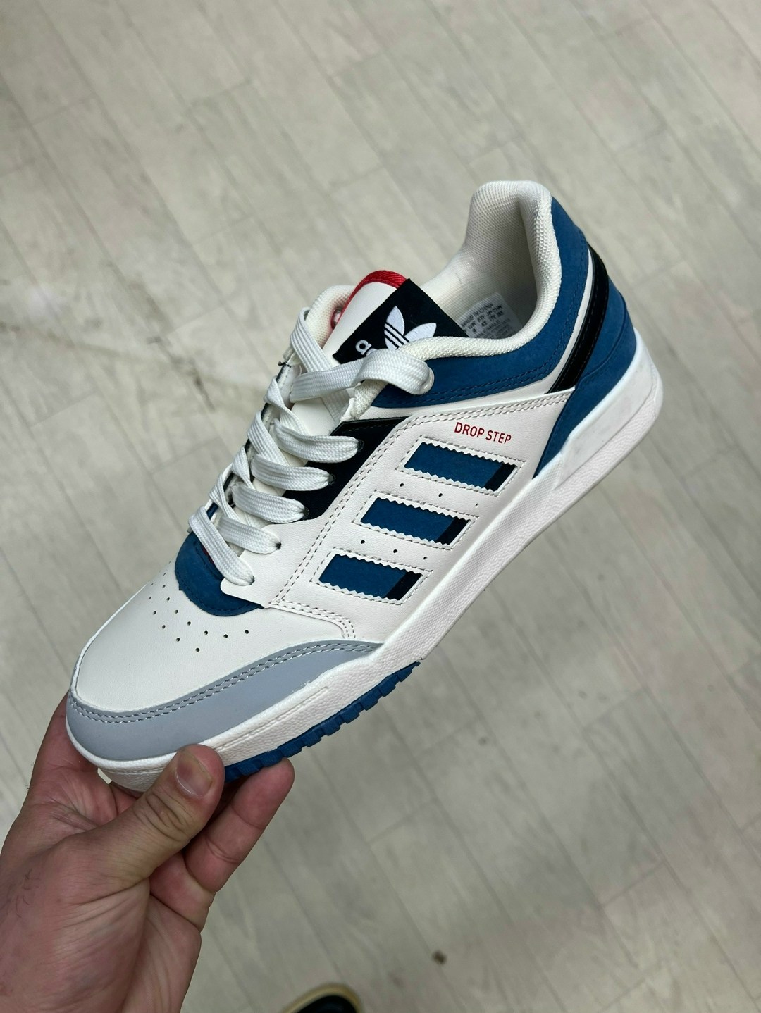 кроссовки adidas,иранские кроссовки адидас,кроссовки адидас,адидас кроссовки мужские,мужские кроссовки adidas