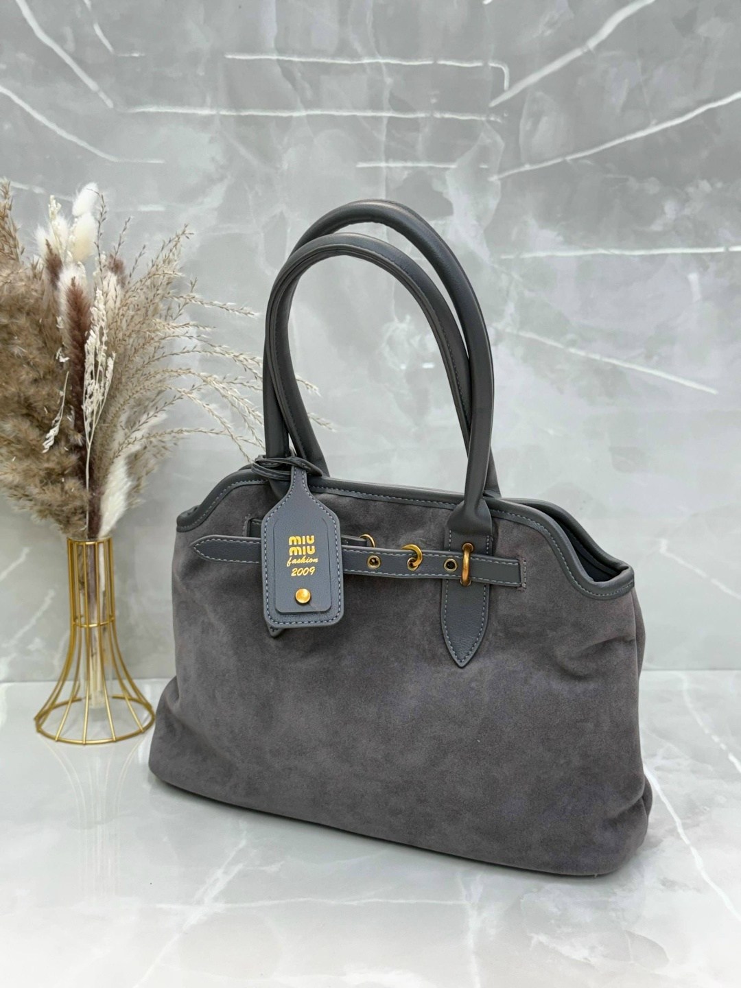 сумка замшевая miu miu aventure,сумка,сумка замшевая,женская сумка-тоут из искусственной замши,сумка женская