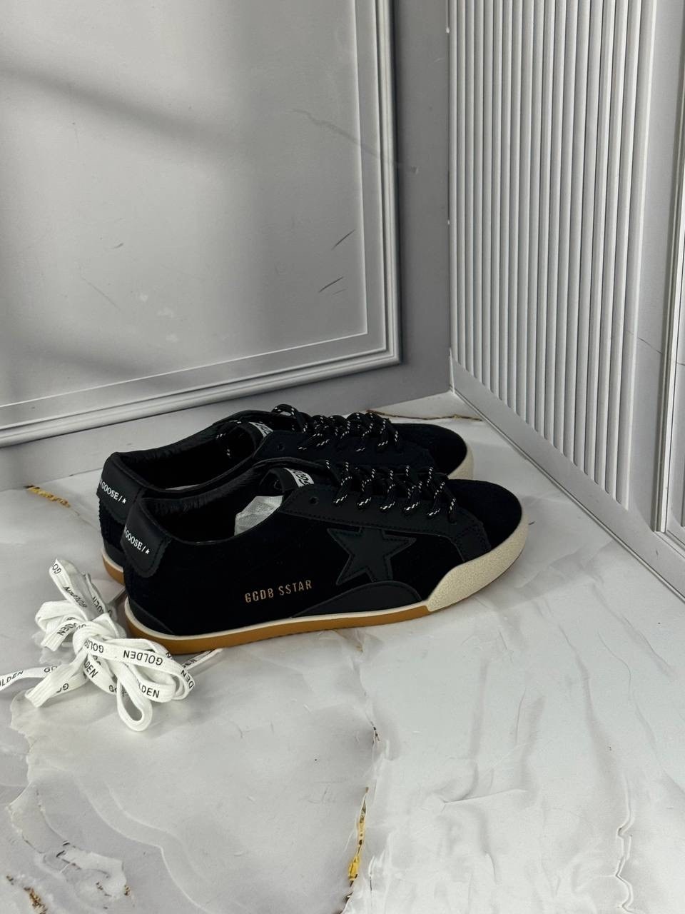 кроссовки golden goose super-star коричневый,кеды golden goose,,коричневые кроссовки ball star golden goose anthracite silver,кроссовки golden goose