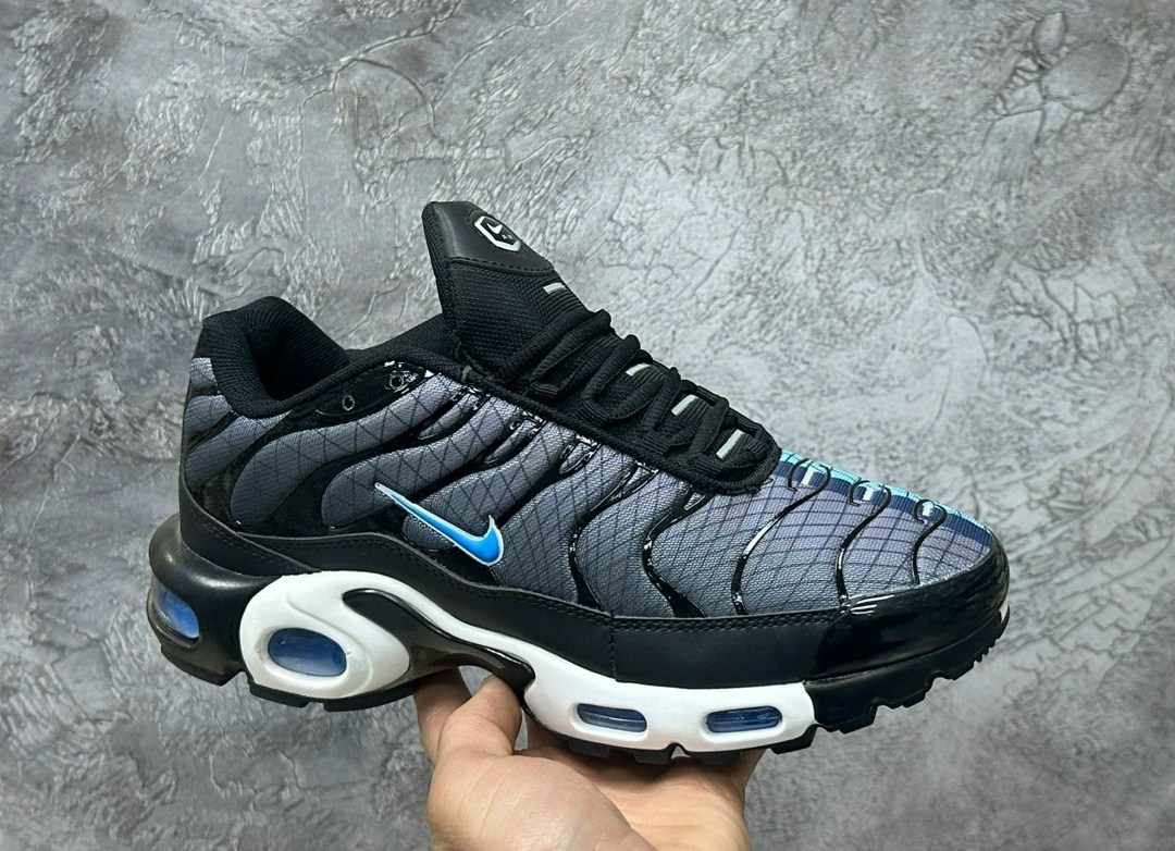 nike air max tn plus white,кроссовки nike air max tn plus,nike air max plus tn,кроссовки мужские nike air max tn plus,кроссовки nike air max tn plus ultra белые с серым